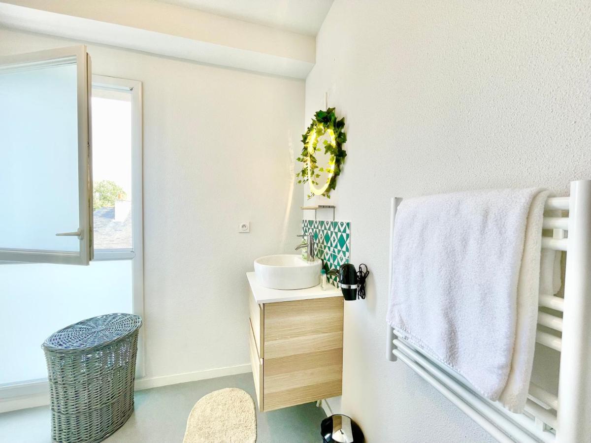 Saint Nazaire - White Lion - Centre Ville - Au Calme - Parking Privatif Aerien - Internet Haut Debit Fibre 외부 사진