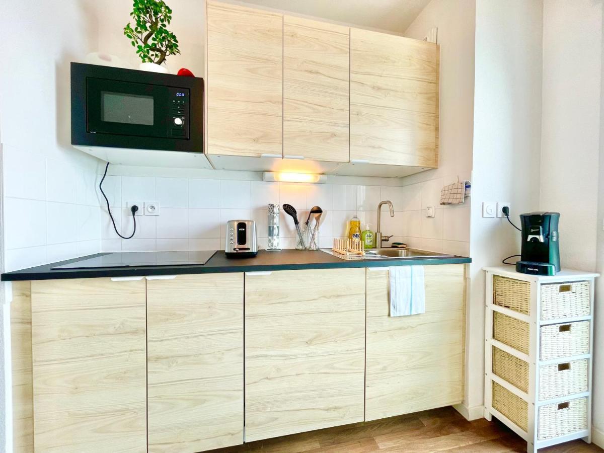 Saint Nazaire - White Lion - Centre Ville - Au Calme - Parking Privatif Aerien - Internet Haut Debit Fibre 외부 사진